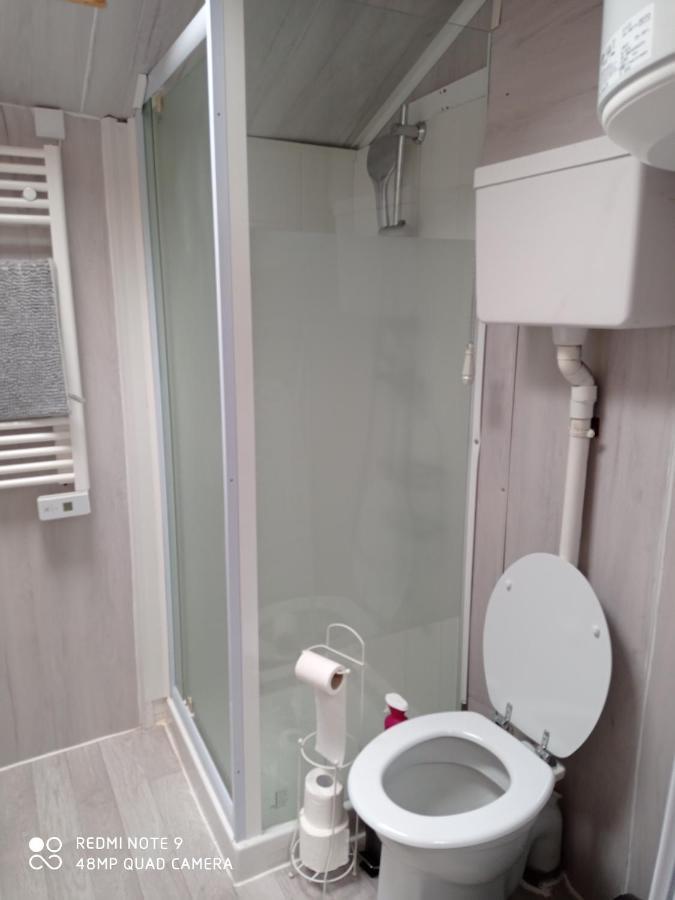 Chalet Des Cascades Le Mont-Dore Bagian luar foto
